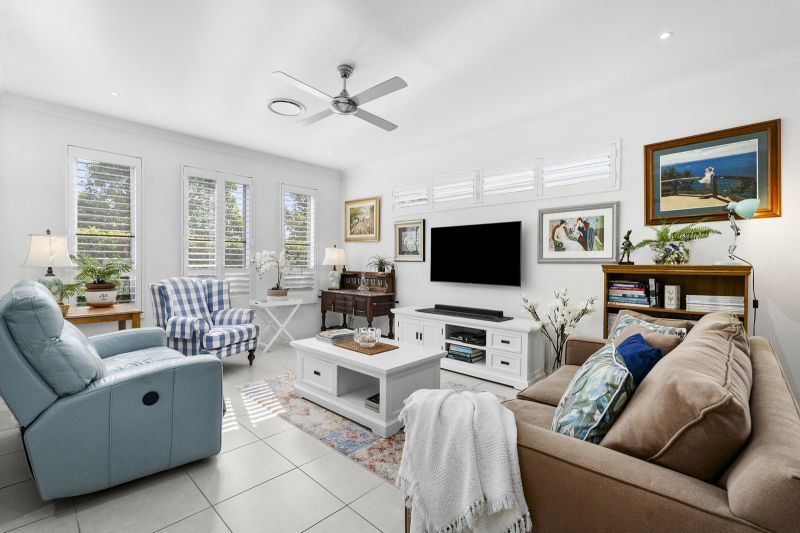 Tranquil Three-Bedroom Home with Lush Garden Surrounds