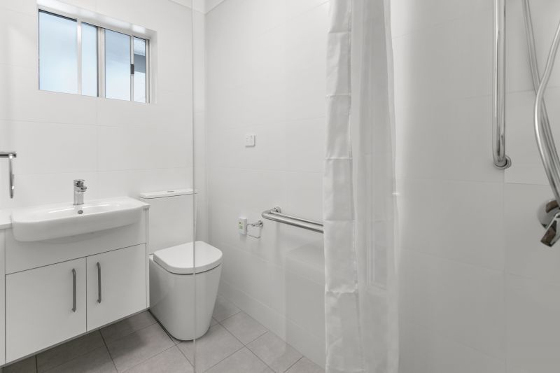 Gorgeous 1 bedroom unit with large open plan living/kitchen area.