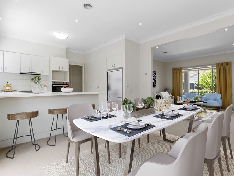 Modern Villa with Garden Retreat