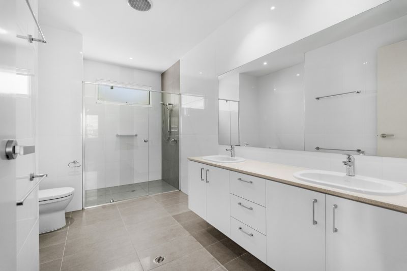 Stunning Three Bedroom Luxury Home with Breathtaking Water Views