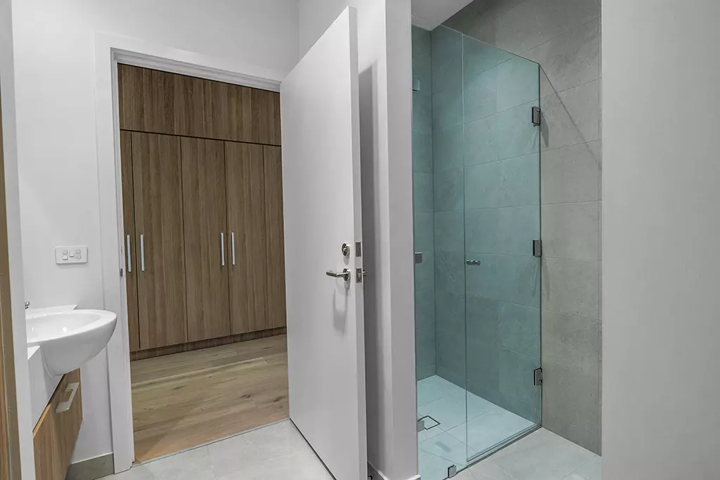 Unit 71 available now please call Andrea on 0455 448 831 to arrange an inspection. 