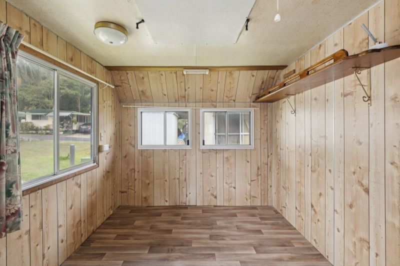 Perfect Downsizing Opportunity in a Great Location