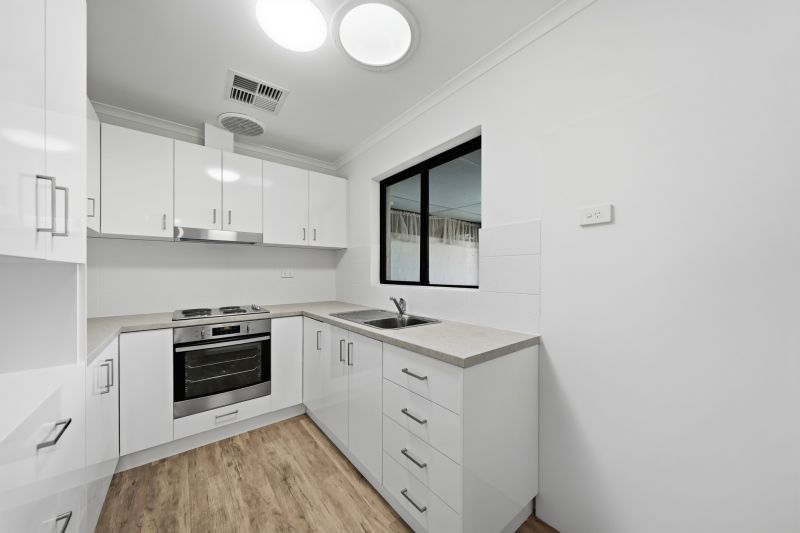 Well Presented Unit with Relaxing Garden Views