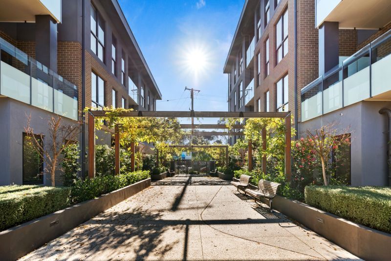 Apartment 40 Campbell Place - Retire in Style and Pets Welcome Too!