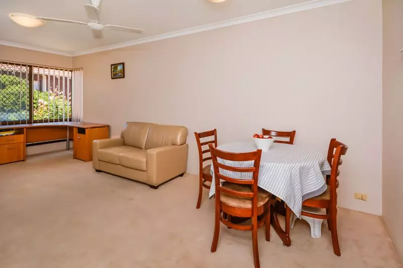 Fun - Fresh - Fabulous