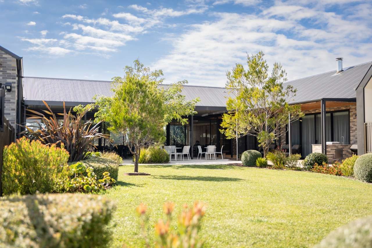 Lifestyle Communities St Leonards – The Waves | Relaxed coastal living by the bay