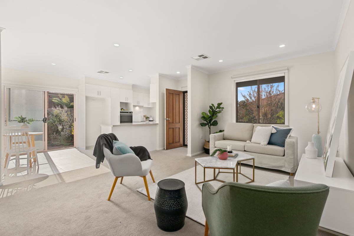 Take a moment to explore Kingston Green Retirement Living; the perfect backdrop and a low-maintenance retirement.