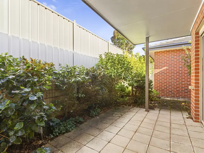 Stylish Home with Private Garden near Clubhouse