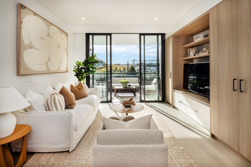 Spacious, light-filled 1-bedroom apartment