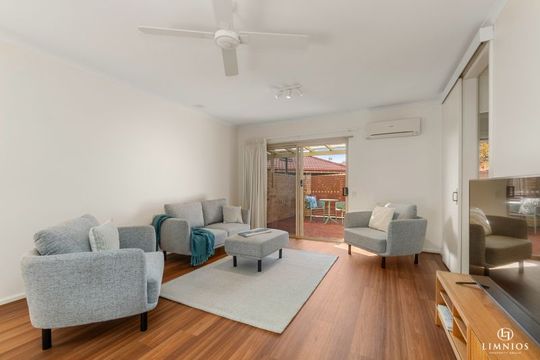 Light and bright villa with contemporary features