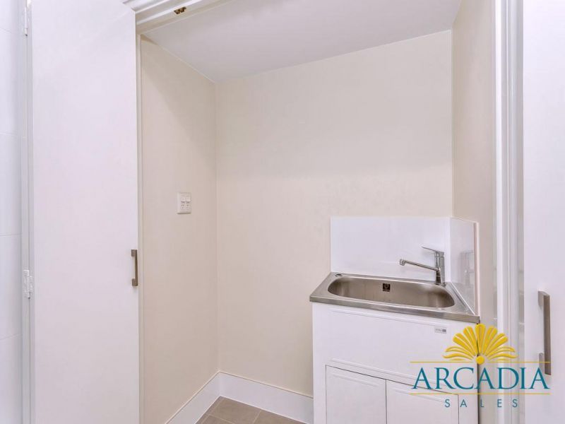 Fully Refurbished North Facing Property at The Beaumont Swanbourne