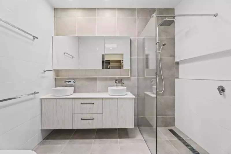 Site 397 - Established Berwick F1