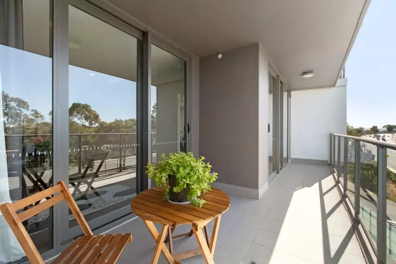 Superb Living by the River