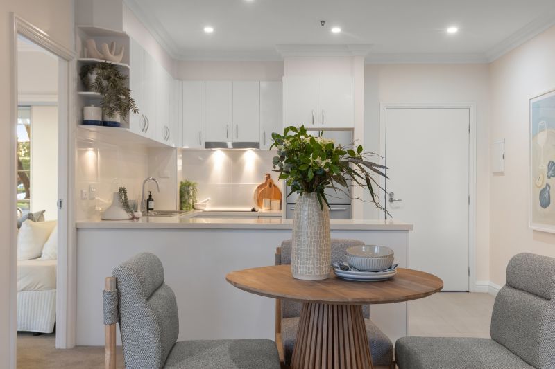 One-bedroom apartment with a large double balcony