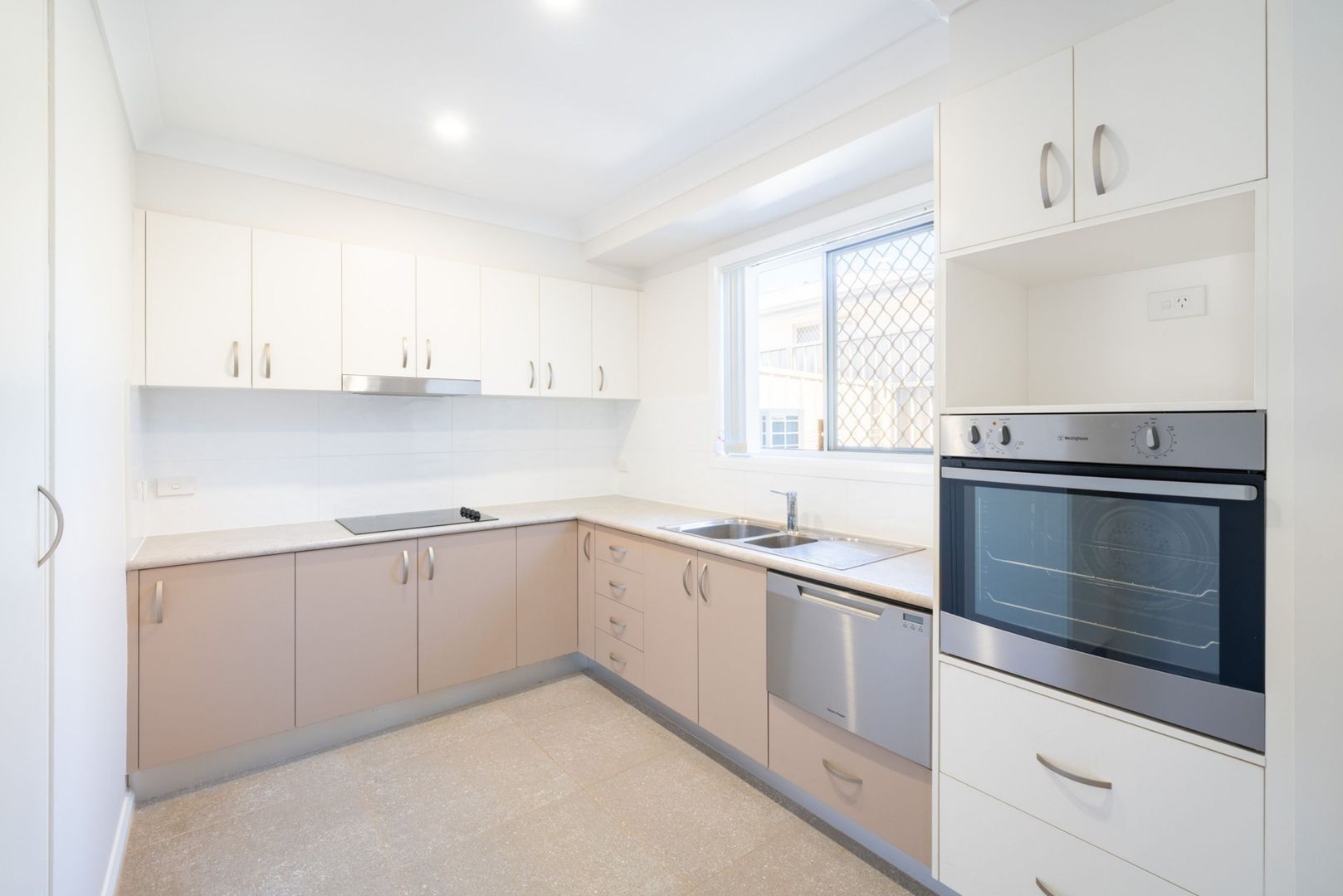 2 Bed 1 Bath 1 Powder Room 'Olley' Villa