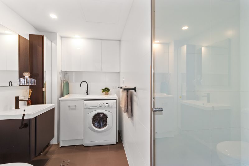 Luxurious Urban Living in Central Location!