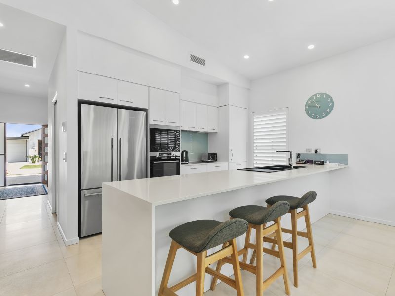 Site 230 - Established Peregrine