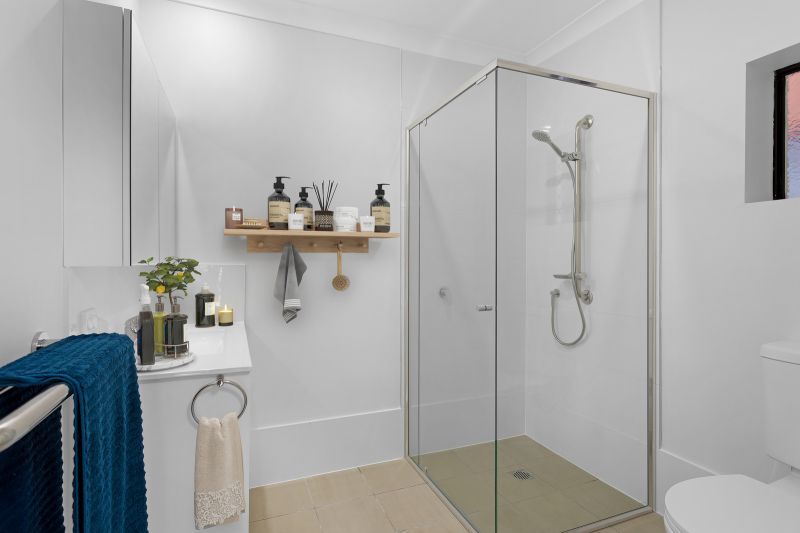 Spacious one-bedroom apartment with private courtyard