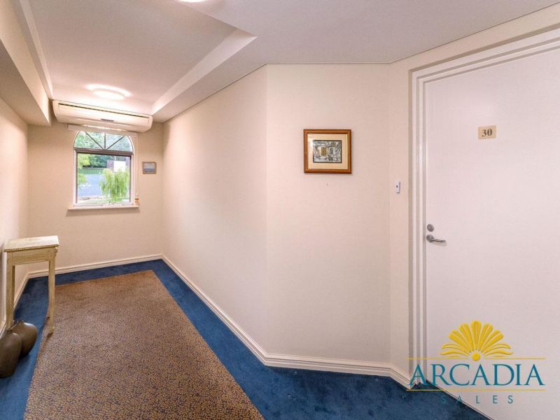 THE BEAUMONT SWANBOURNE - Top Floor 3 Bedroom North Facing Balcony