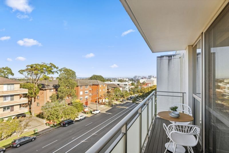 Convenient and Easy Lifestyle - Deposit Taken