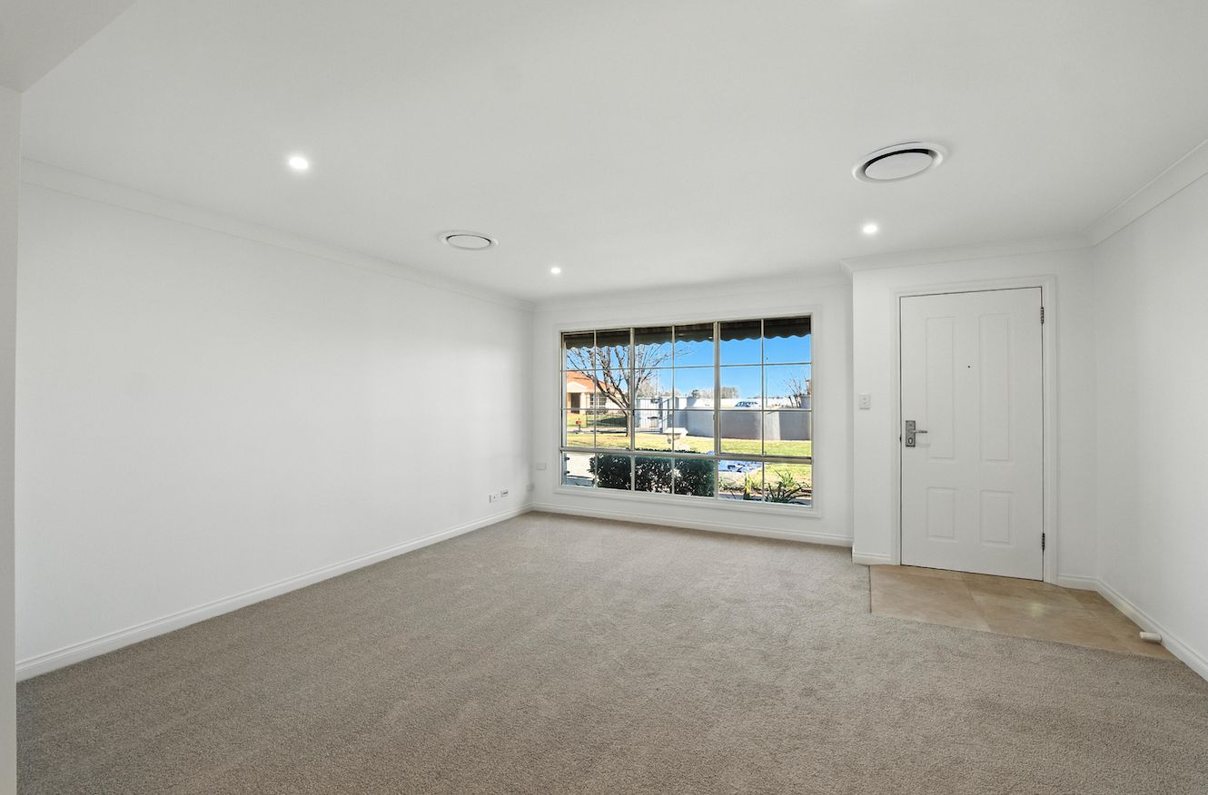 Griffith Retirement Estate.  3 Bedroom Double Garage Homestead.