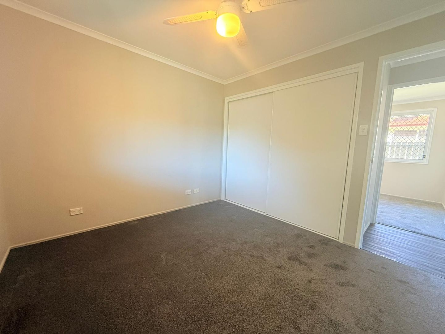 Freshly Painted & New Floor - Ready to Move in - OVER 50'S LIFESTYLE LIVING - GATED COMPLEX 