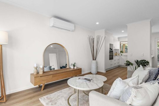 Beautifully presented Unit with Space to Unwind