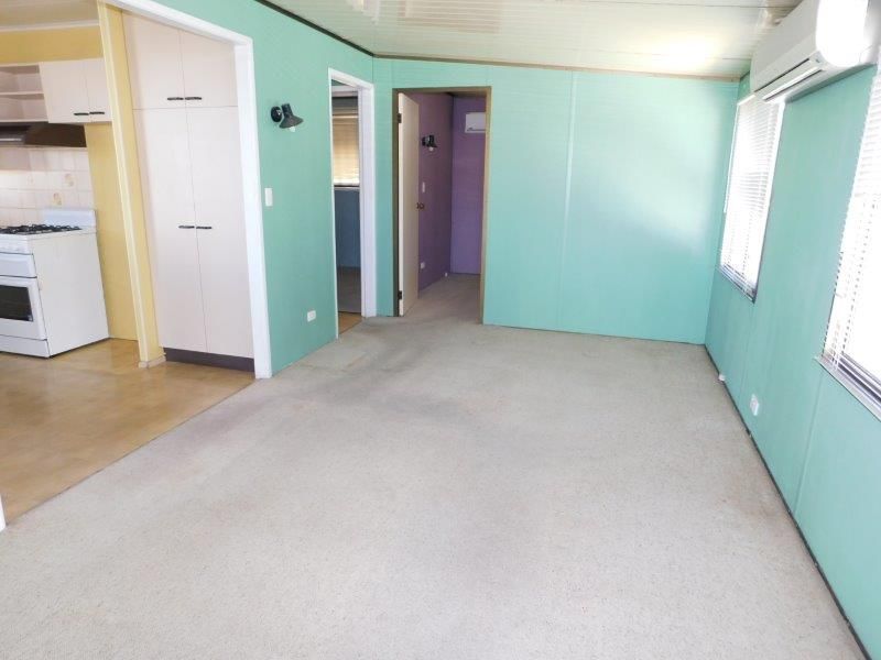 Site 263 (Pre Loved) Bayway Village