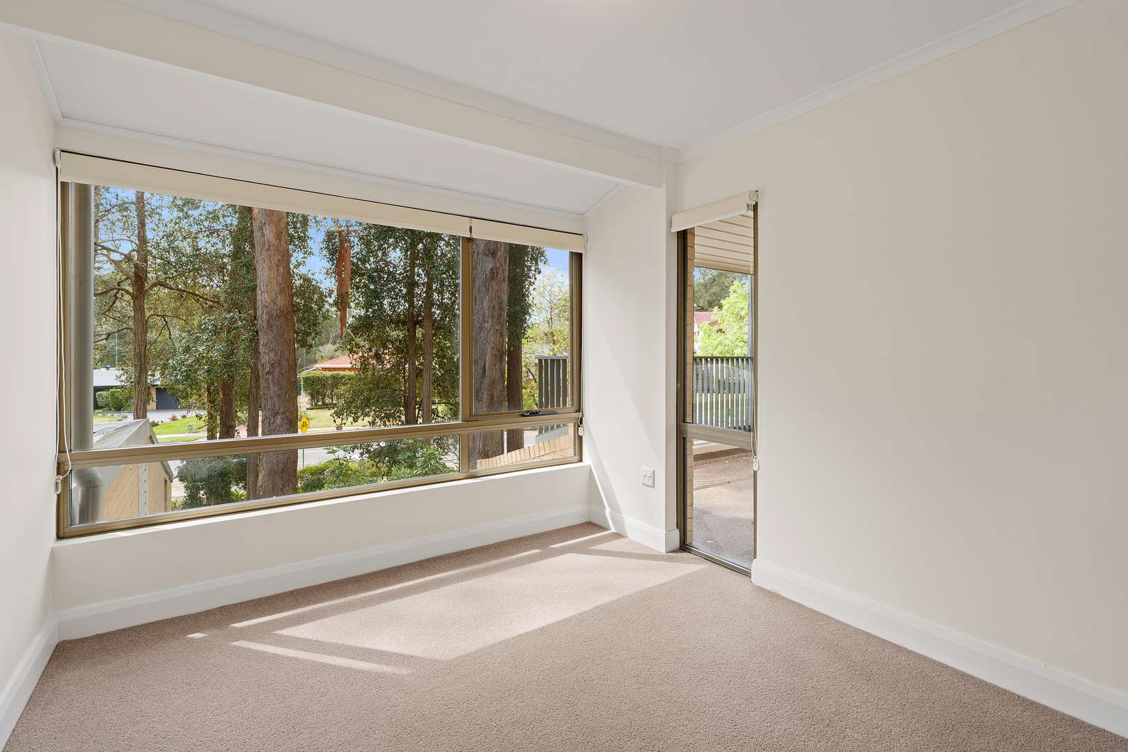 Well-Designed Apartment with Lovely Outlook - Unit 44