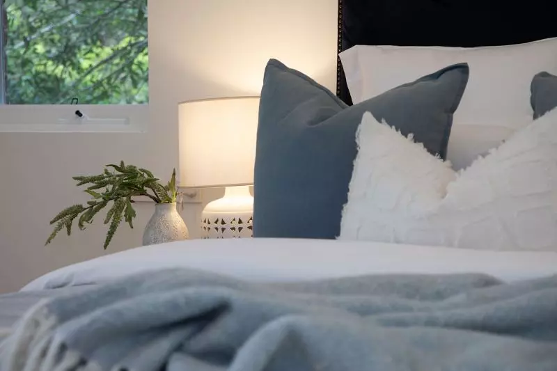 Fully Refurbished Large 3 Bedroom Unit with a Stunning Bushland Outlook