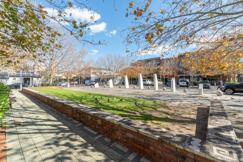 Contemporary Luxury Lifestyle!