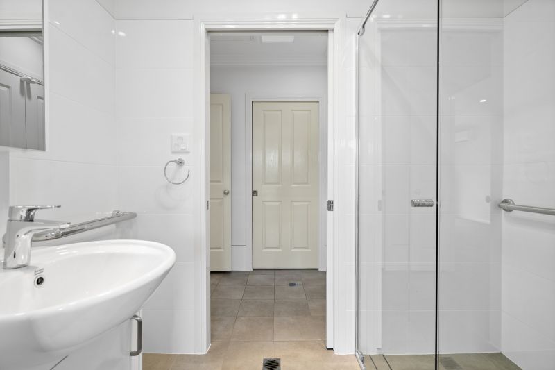 Generous 1-Bed Villa in the Heart of the Village