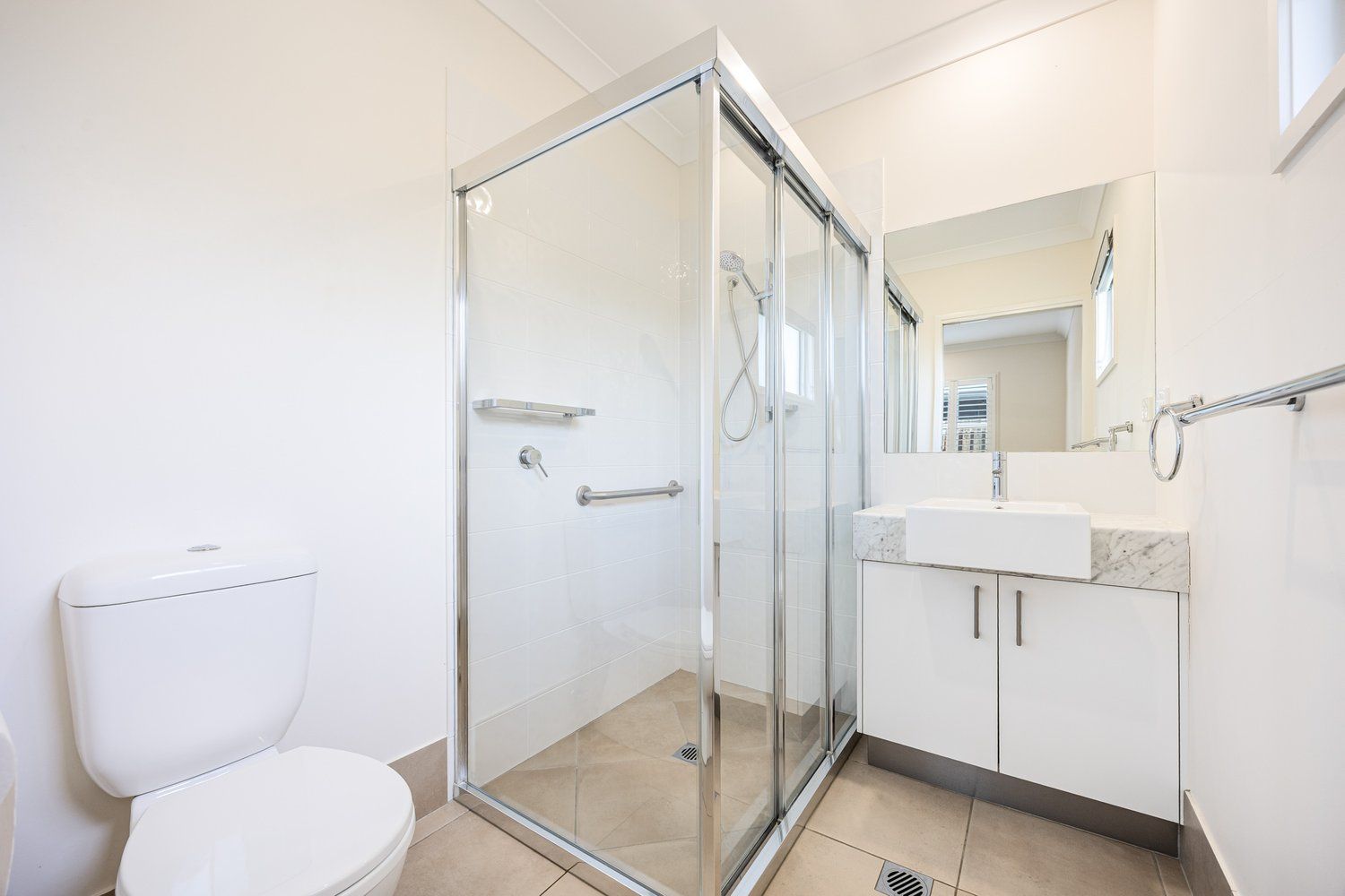 Practical Modern Living with Everyday Comforts
