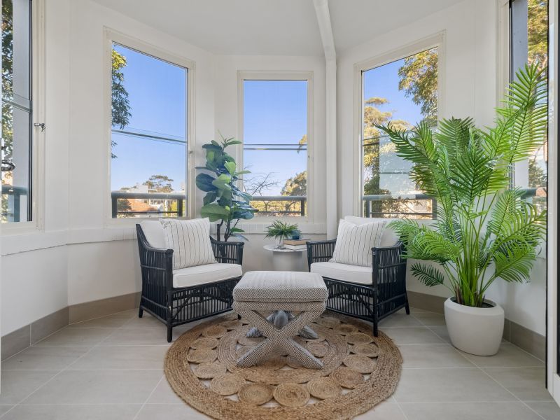 Contemporary three-bedroom apartment in a prime village setting