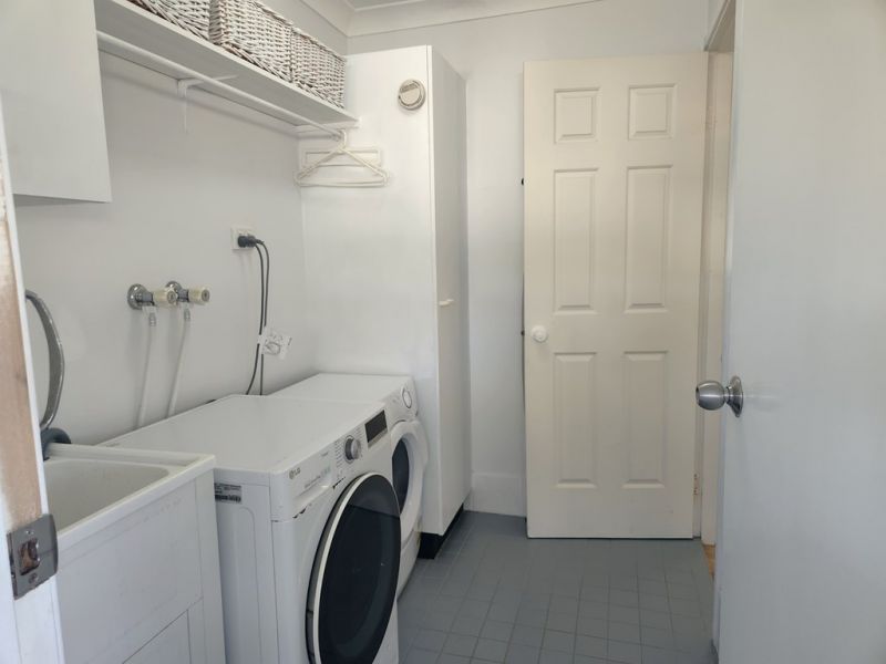 Sunny & Stylish  Home