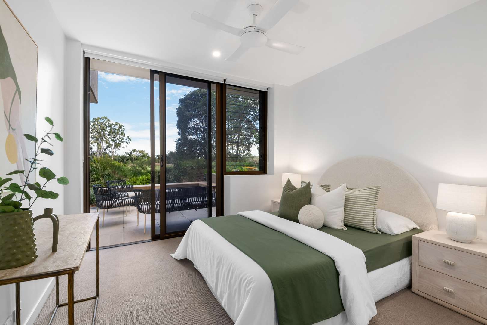 Ground Floor Living with Uninterrupted Views