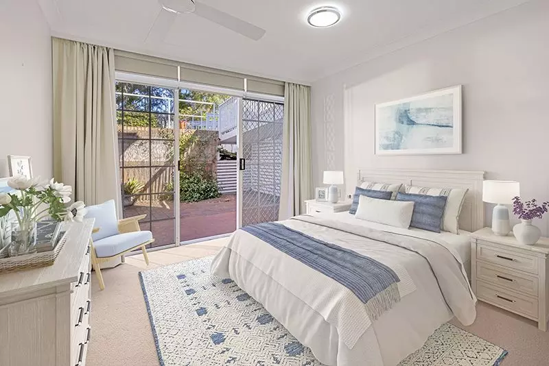 Centrally located, impeccably presented ground floor unit with large rear sunny garden courtyard.