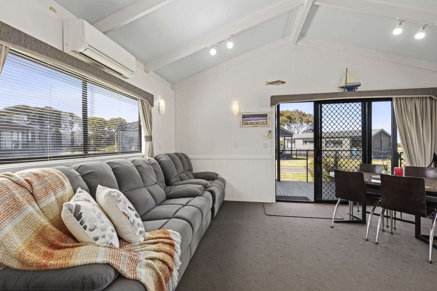 Relaxed Living with Views