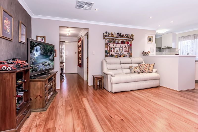 Great Location with Waterway Outlook