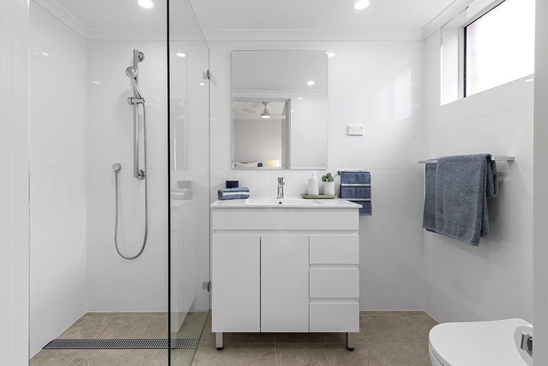 Beautifully renovated, sun-filled unit close to the main Clubhouse and amenities