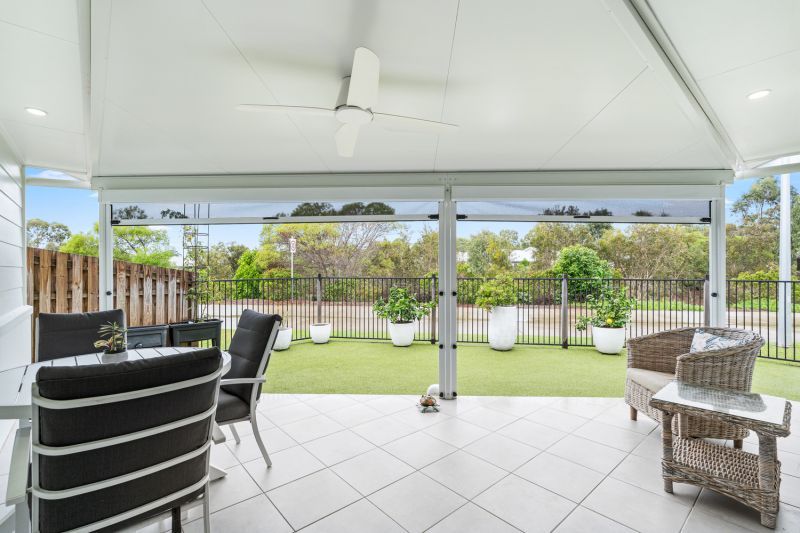 Uniquely Designed Home, Overlooking Waterway!