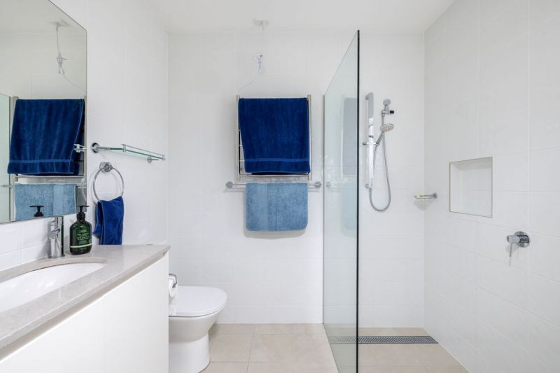 Spacious Modern Villa - Luxury Community Living