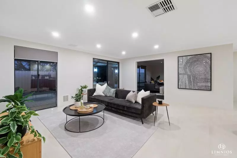 Super Spacious Family Living!