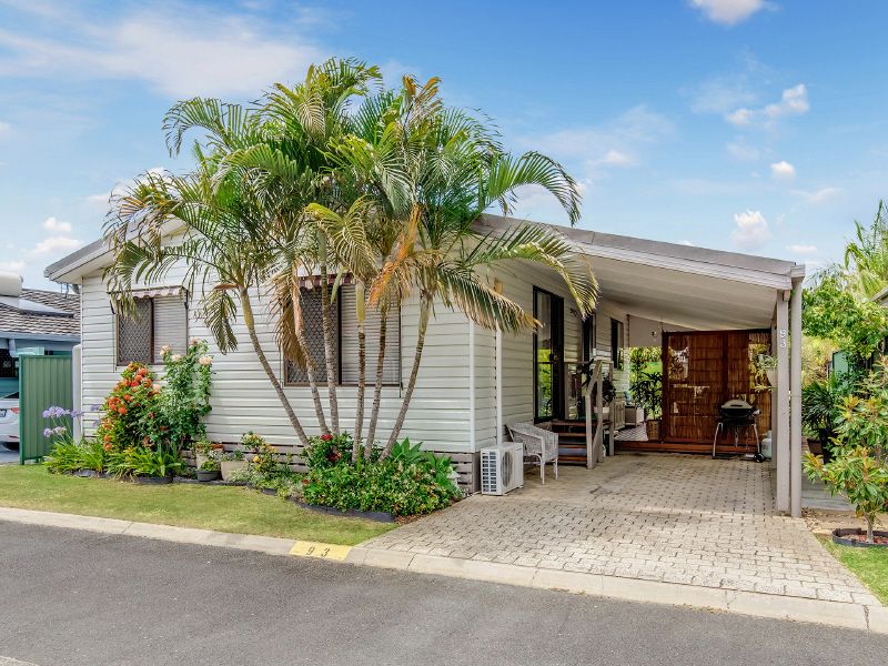 Burleigh Town Village, an Over 50’s Pet friendly Residential Park