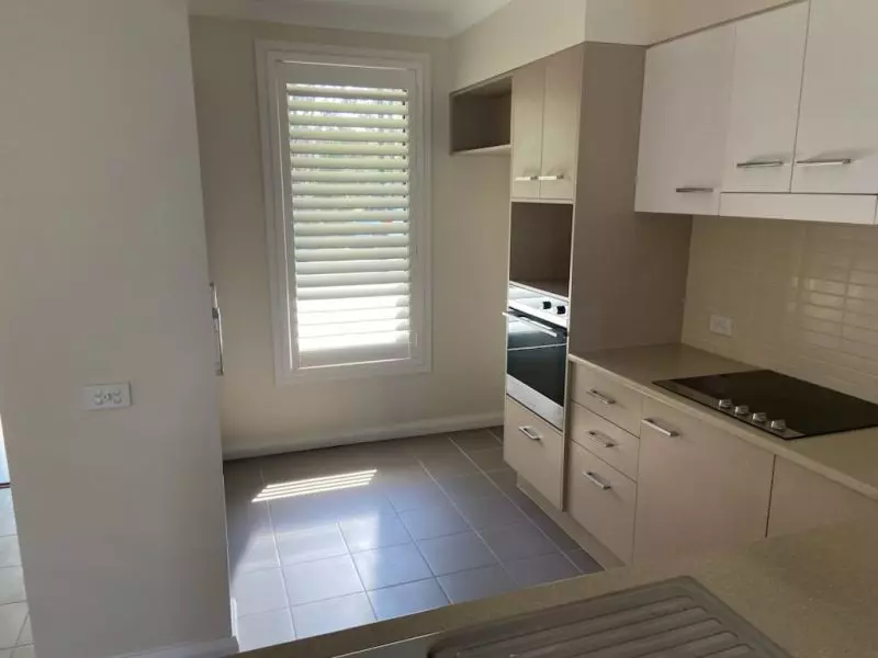 [UNDER OFFER] Spacious 2 bedroom villa with double garage at Sienna Grange