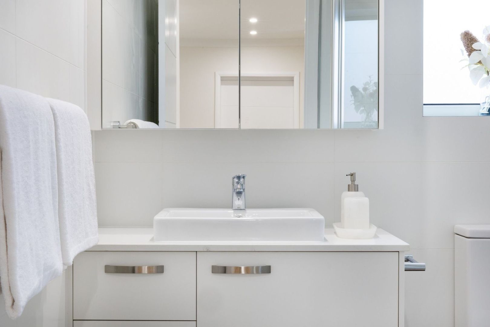 Modern Retirement Living in Brand-New Golfside Villas.
