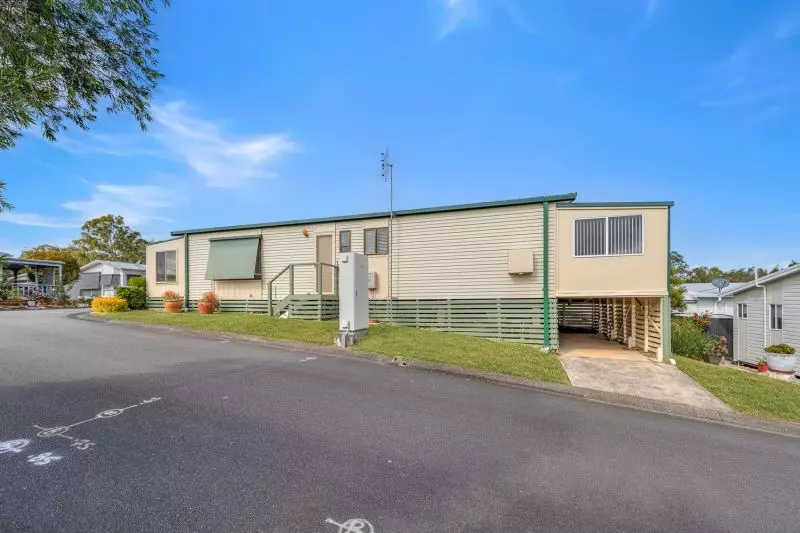 Perfectly Positioned Corner Block