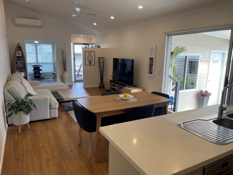 IMMACULATE OVER 50'S LIVING
