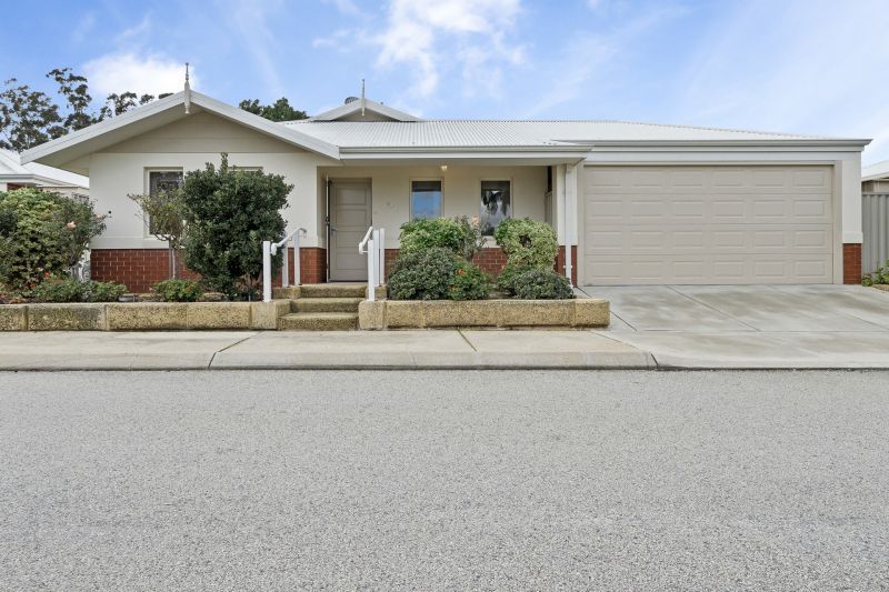 UNDER OFFER - Very Homely and Inviting Villa