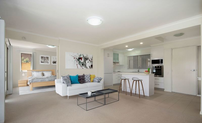 Spacious ground floor 2 bedroom unit